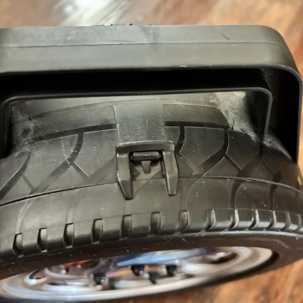 Hot Wheels Tire Shaped 30 Car Storage Case Tara Toy Corp Mattel Organizer Wheel